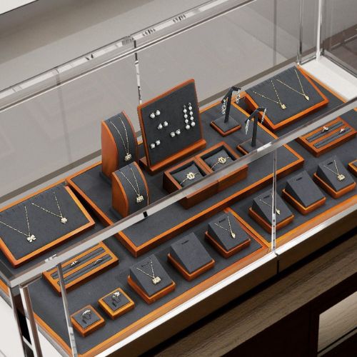 Wood+Gray jewelry display