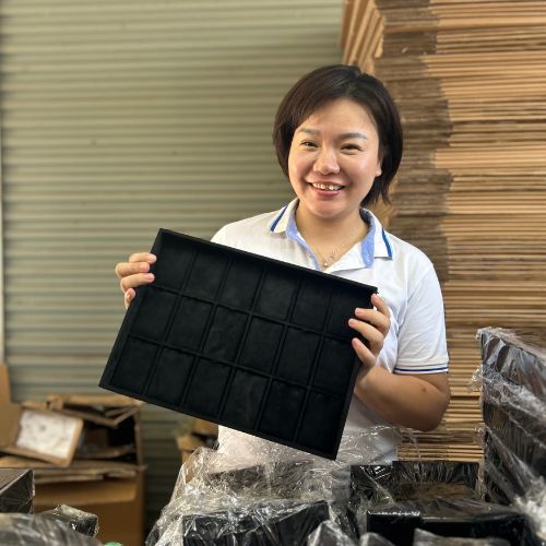 Necklace display tray