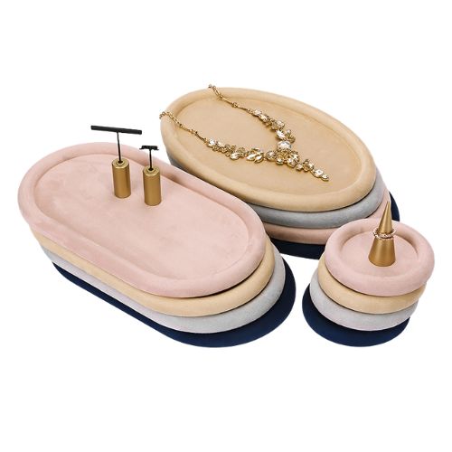 Different sizes jewerly tray