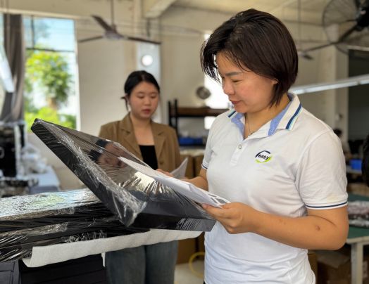 Jewelry dsipaly Order