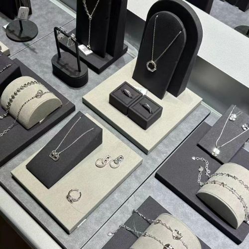 Jewelry display idea