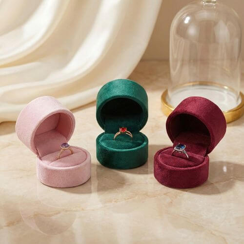 Round velvet jewelry box