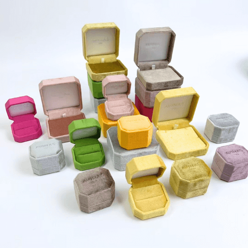 Deboss logo jewelry box