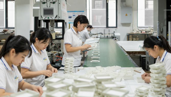 Jewelry box factory