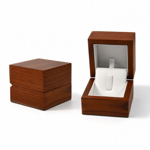 Wooden ring box