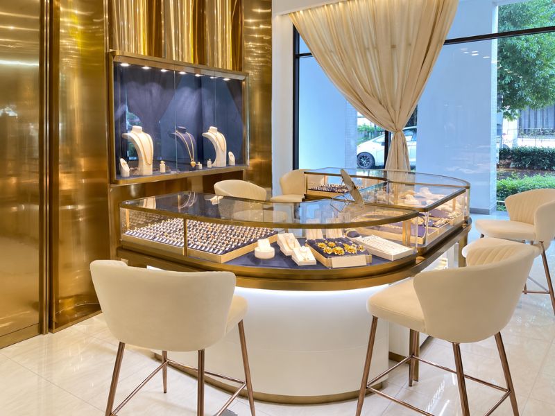 Custom Jewelry Showcases and Displays for Malaysia