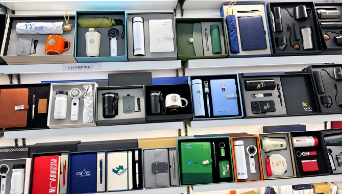 Corporate gift set